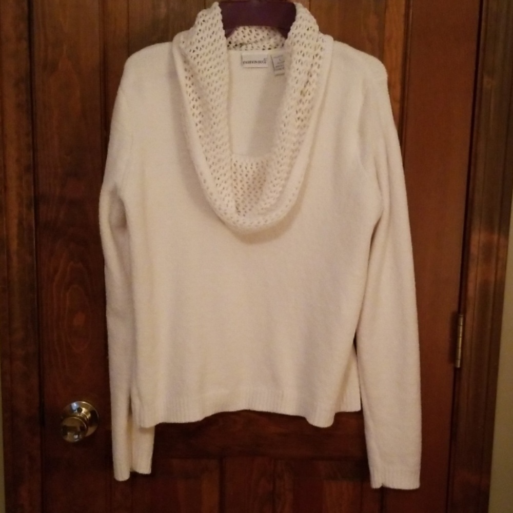 Super soft sweater!